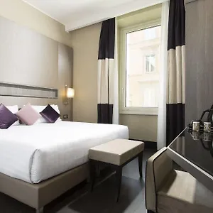 Otel Life ****